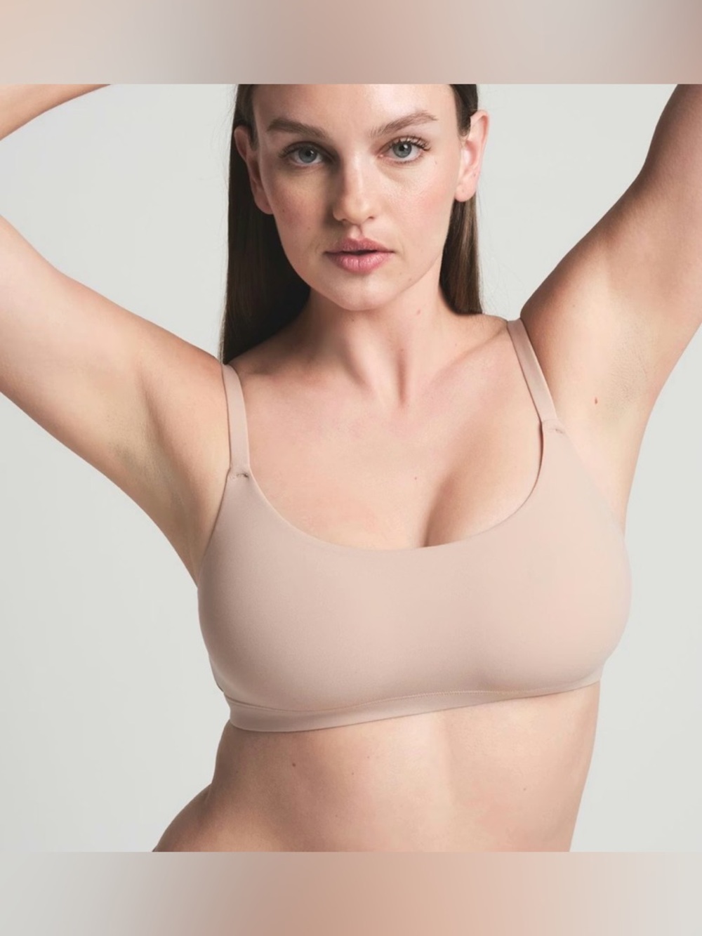 261.  Skims Fits Everybody Scoop Bralette